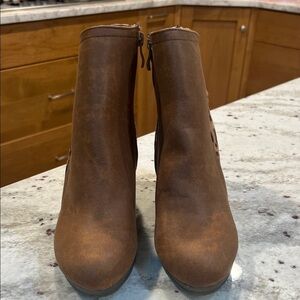 Sbicca Chestnut Ankle Booties -NWT